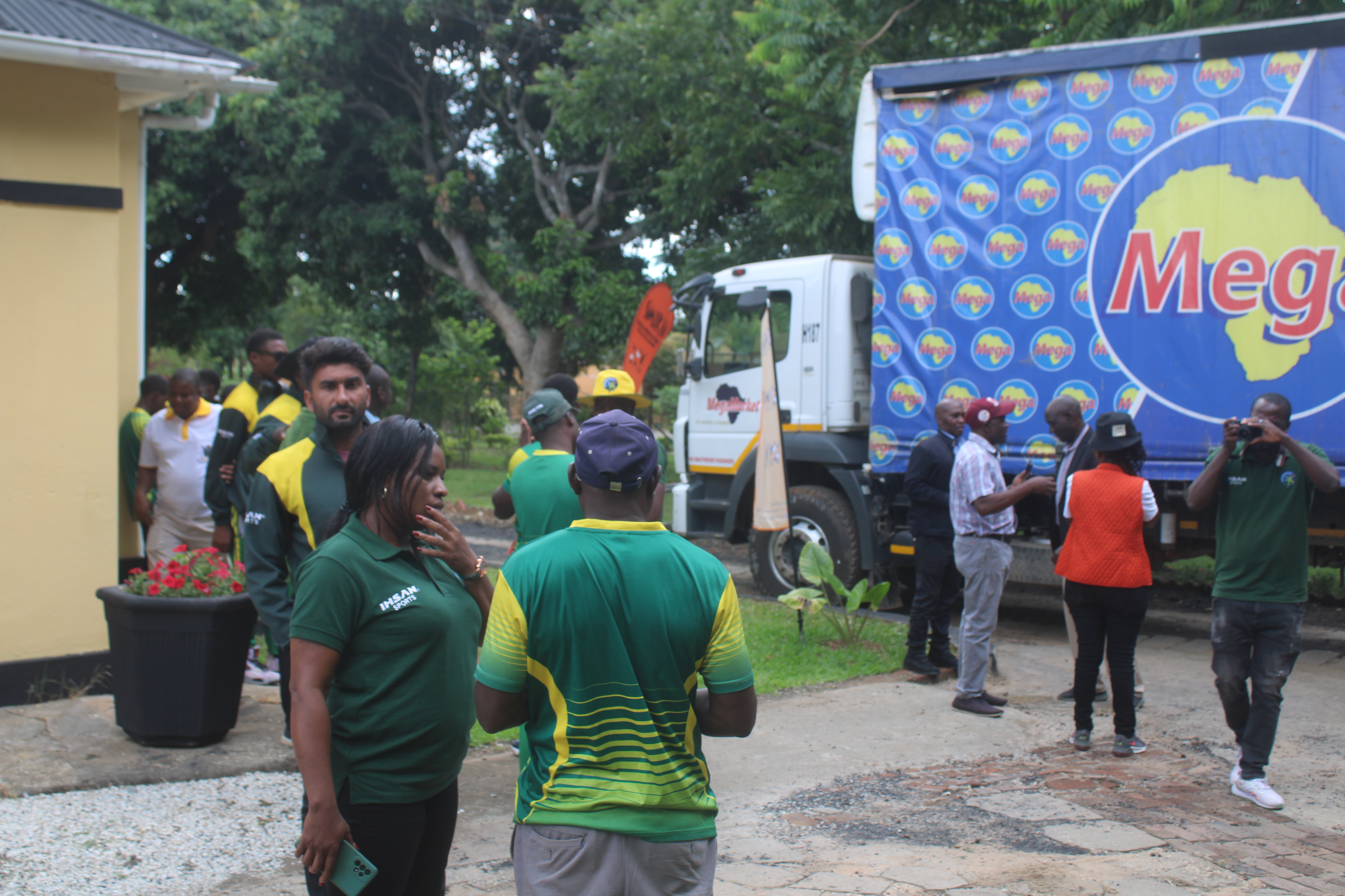 Mega Market and Mountaineers Cricket Club Donation